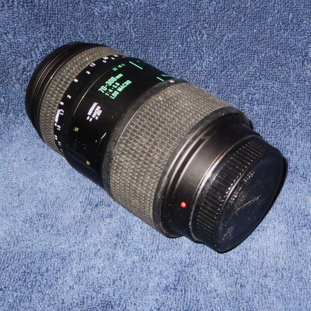 Quantaray Tech 10 70 to 300mm Zoom Lens Minolta AF Mount